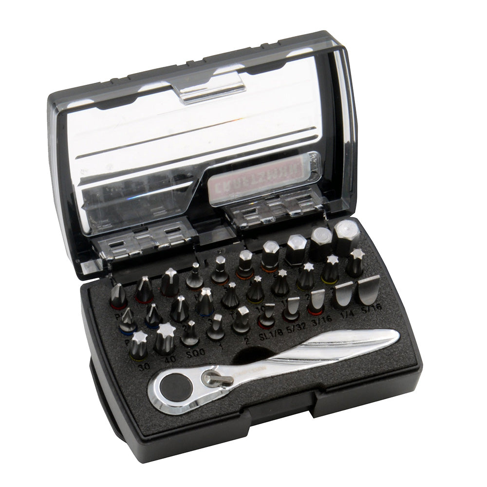 A ratchet set for a boat with multiple fittings and tools